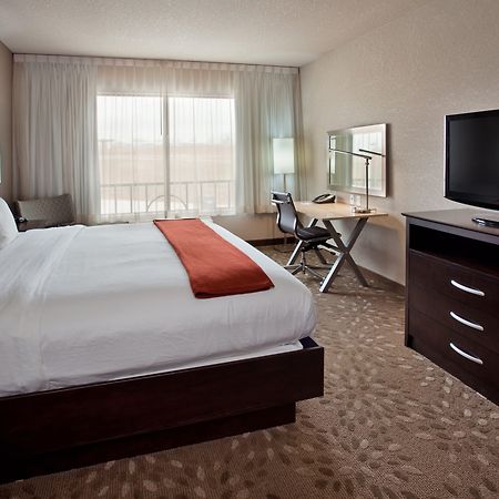 Holiday Inn Express Hotel And Suites Saint Robert By Ihg Exteriör bild