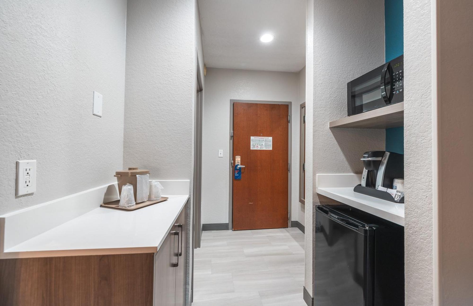 Holiday Inn Express Hotel And Suites Saint Robert By Ihg Exteriör bild