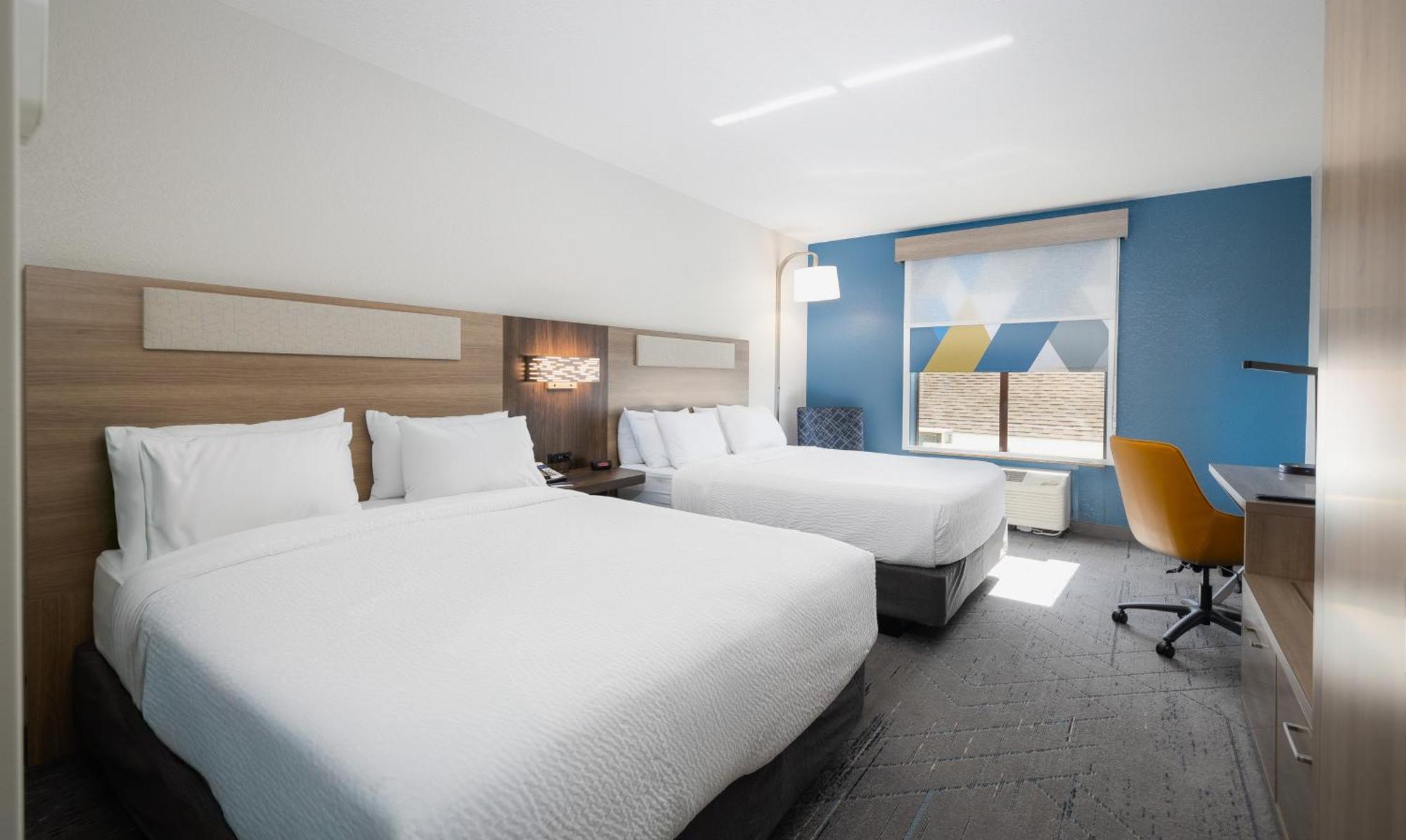 Holiday Inn Express Hotel And Suites Saint Robert By Ihg Exteriör bild