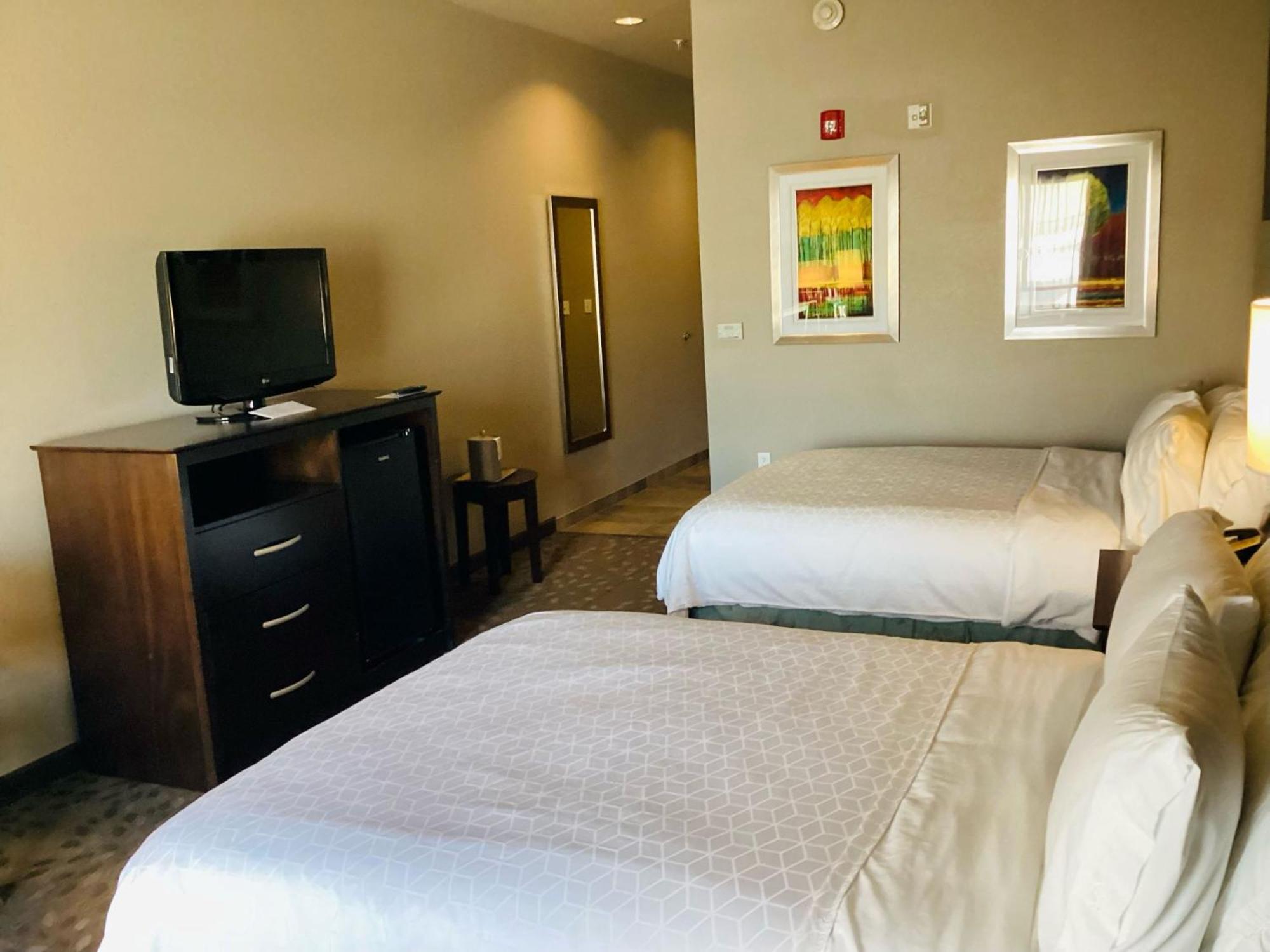 Holiday Inn Express Hotel And Suites Saint Robert By Ihg Exteriör bild
