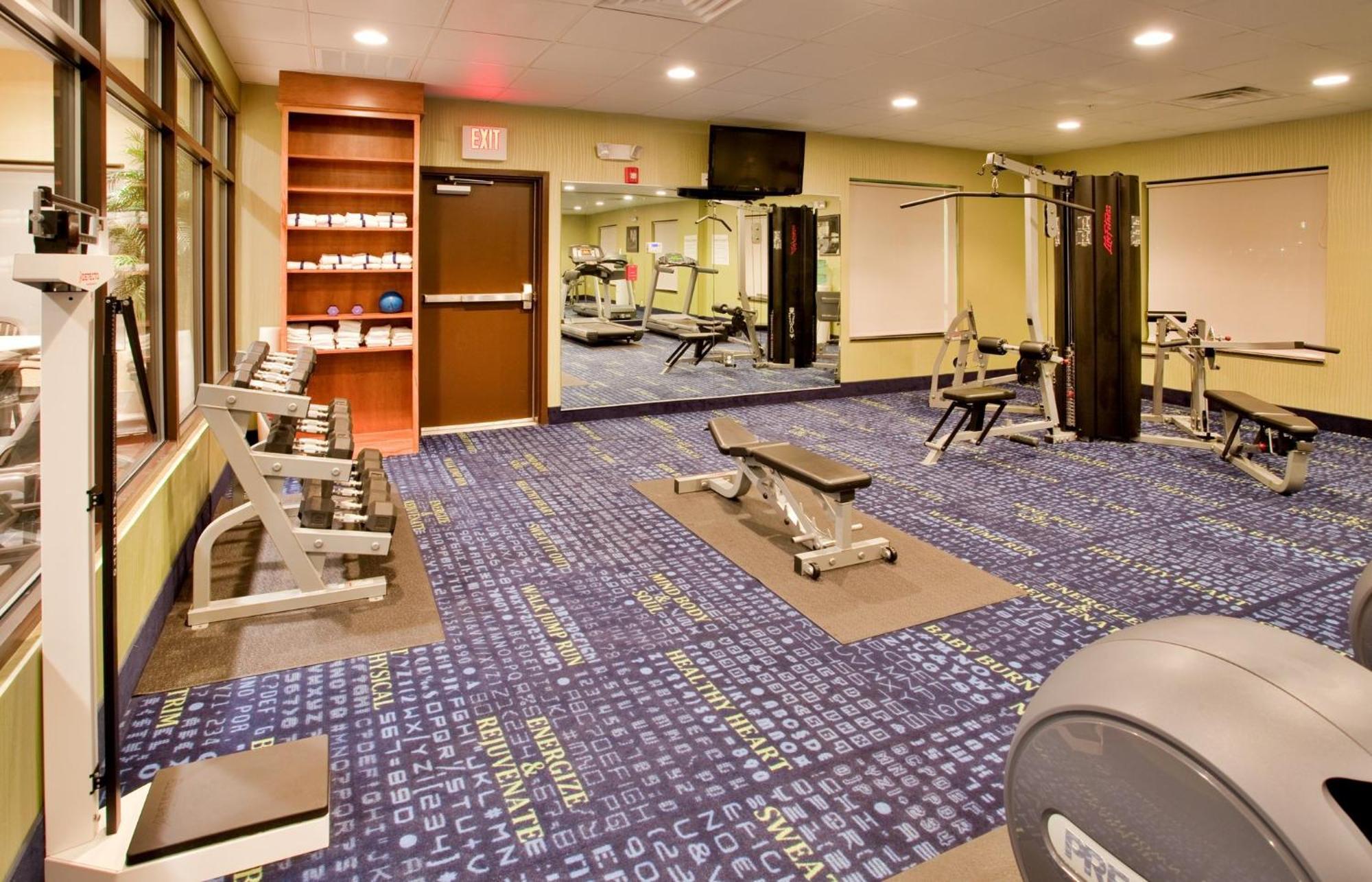 Holiday Inn Express Hotel And Suites Saint Robert By Ihg Exteriör bild