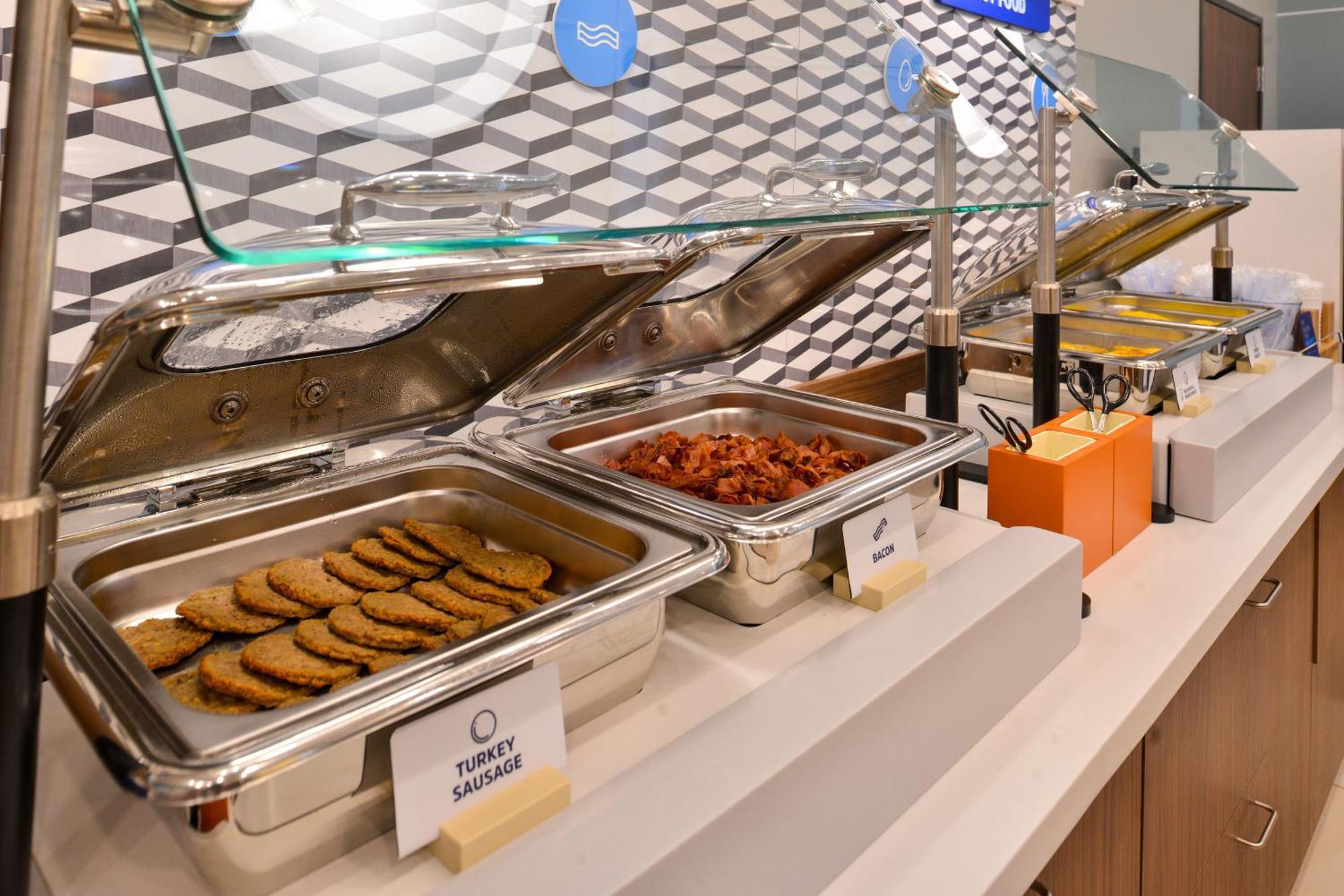 Holiday Inn Express Hotel And Suites Saint Robert By Ihg Exteriör bild